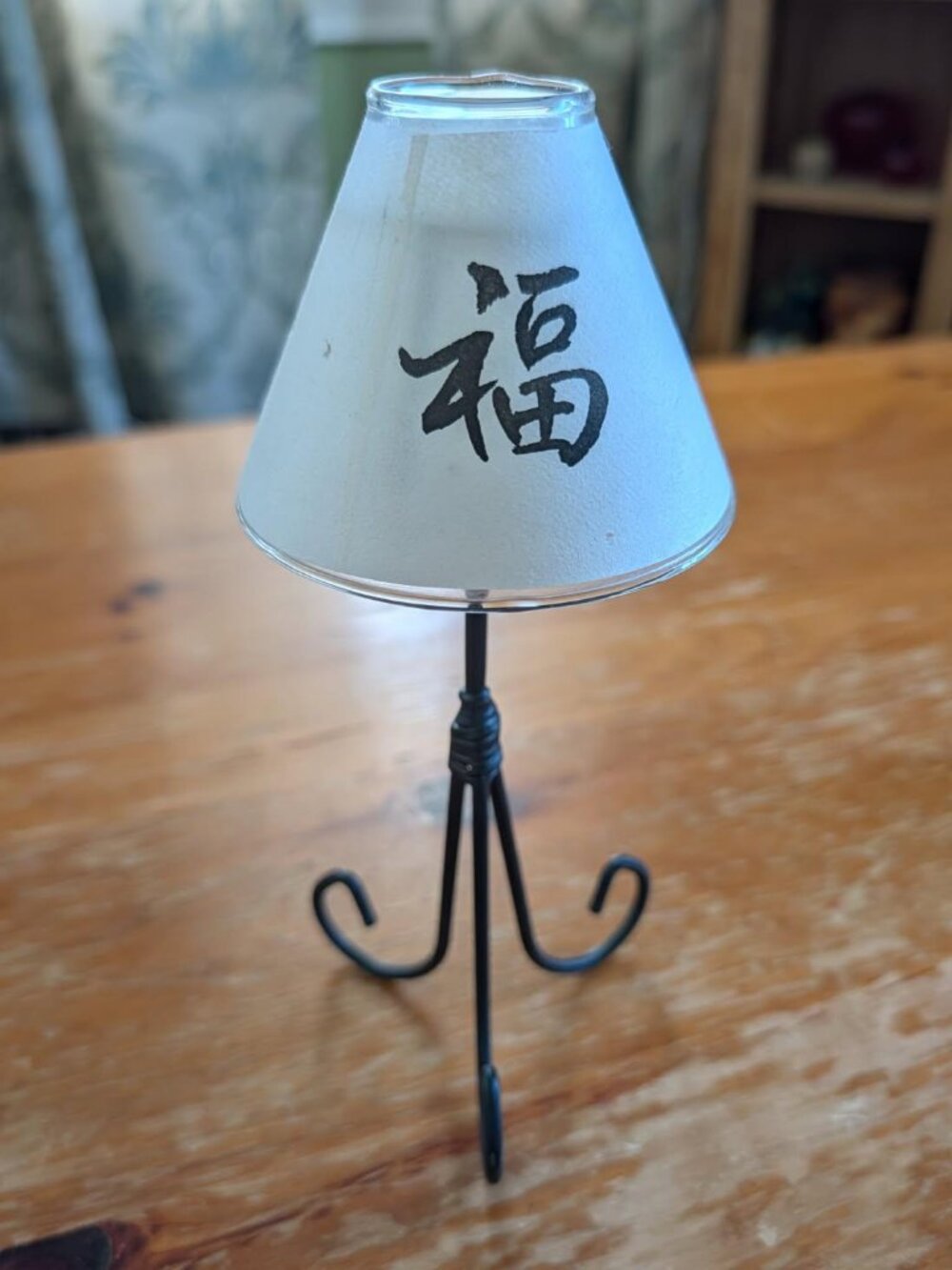 EUC  tealight candle holder